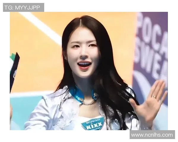 足球明星与啦啦队美女的精彩瞬间展现魅力与激情的完美结合