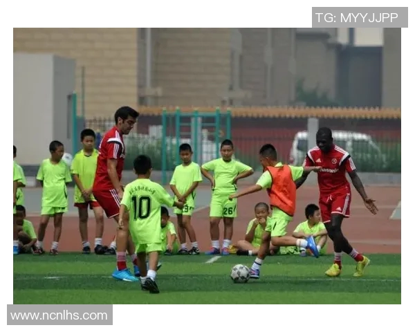 现役足球明星谁能称霸绿茵场探讨当今最具影响力的球员