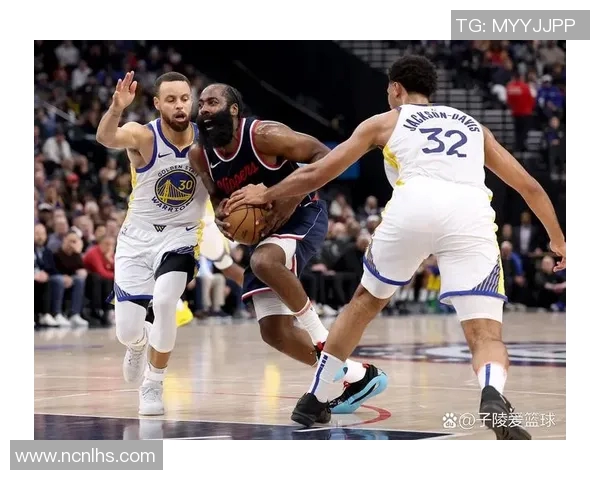 快船与小牛精彩对决回顾10月30日比赛录像全程分析与亮点总结